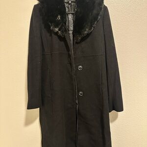 Jones New York Black Trench Coat with Fur Collar